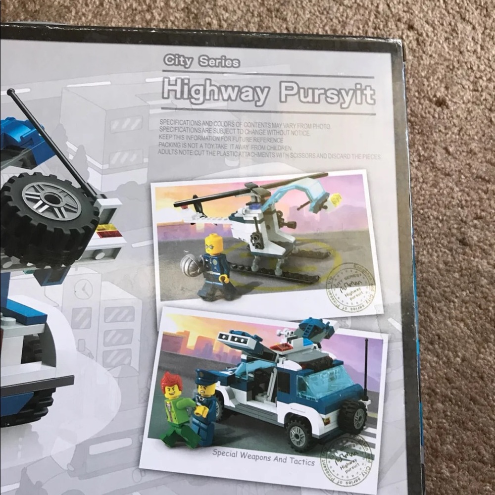 City Series Highway Pursuit legos - Picture 3 of 3
